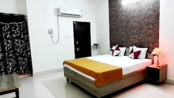 Deluxe Room | Free WiFi