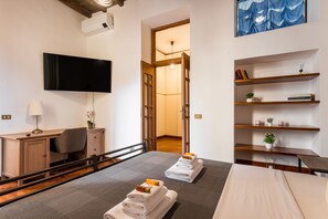 2 chambres, fer et planche à repasser, lit parapluie, Wi-Fi gratuit