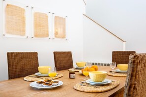 Dining - Casa Aria Private condominium with 3 heated pools (Amoreira-Óbidos)