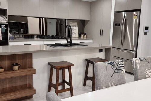 Beautiful New home in Throsby with  5 Bedrooms