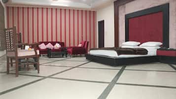 熨斗/熨板、免费 WiFi、床单