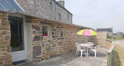 Small cottage in the countryside, near the sea