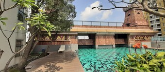 Homey And Serene 2Br At Great Western Resort Apartment