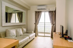Interior - Homey And Serene 2Br At Great Western Resort Apartment (Tangerang)