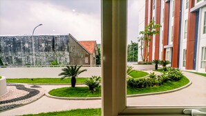 Imej tidak diklasifikasikan, 5 daripada 17, butang