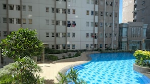 Outdoor pool - Clean And Comfy 2Br Apartment At Puncak Kertajaya (Surabaya)