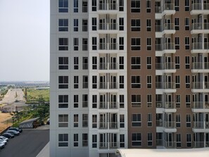 Vue sur la ville depuis l’hébergement