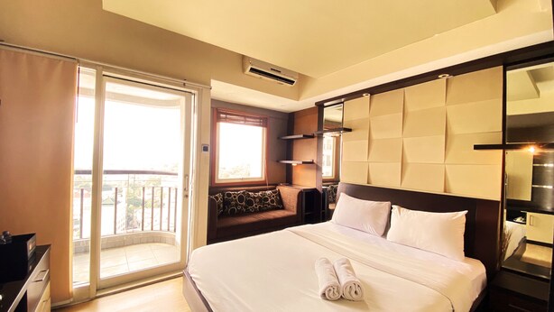 Unclassified image, 1 of 14, button - Warm And Comfort Studio Apartment At Braga City Walk (Bandung)