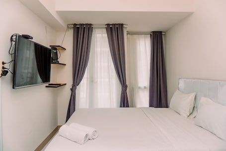 Interior. Nice And Comfort Studio Apartment At Tokyo Riverside Pik 2