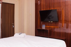 Free WiFi - Cozy Studio at Lagoon Bekasi Town Square Apartment (Bekasi)