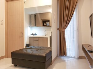 Apartment, 2 Bedrooms | Living area