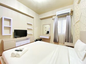 Studio | Free WiFi - Relaxing Studio Room At Suites @Metro Apartment (Bandung)