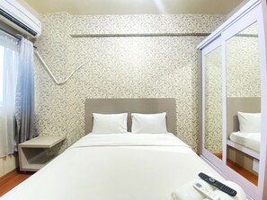 Studio | Free WiFi - Relaxing Studio Room At Suites @Metro Apartment (Bandung)