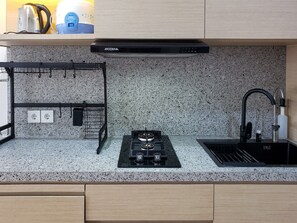Private kitchen - Minimalist And Cozy 2Br At La Hub City Apartment (Jakarta)