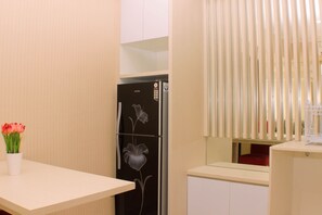 Appartement, 1 chambre | Cuisine privée | Réfrigérateur, plaque de cuisson, bouilloire électrique