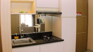 Ảnh chưa phân loại, 3 trong số 18 ảnh, nút