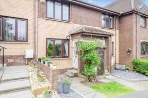 Apartment | Exterior - Cozy Apartment in Glasgow City Centre, Scotland (Glasgow)