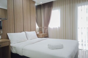 Studio | Free WiFi - Comfort And Serene Studio At Signature Park Grande Apartment (Jakarta)