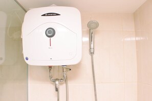 Studio | Bathroom | Free toiletries, towels - Stunning And Comfy Studio Apartment Springlake Summarecon Bekasi (Bekasi)