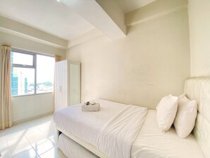 Free WiFi - Homey Studio Room at Harvard Jatinangor Apartment (Cileunyi)