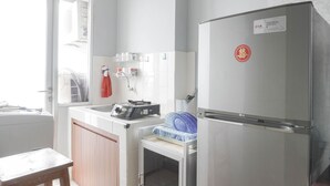 Apartemen, 2 kamar tidur | Dapur pribadi | Lemari es, kompor, dan peralatan masak/sendok-piring