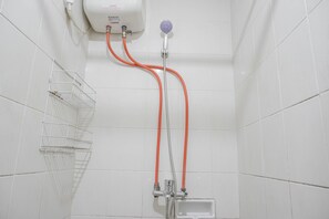 Appartement, 2 slaapkamers | Badkamer | Gratis toiletartikelen, handdoeken