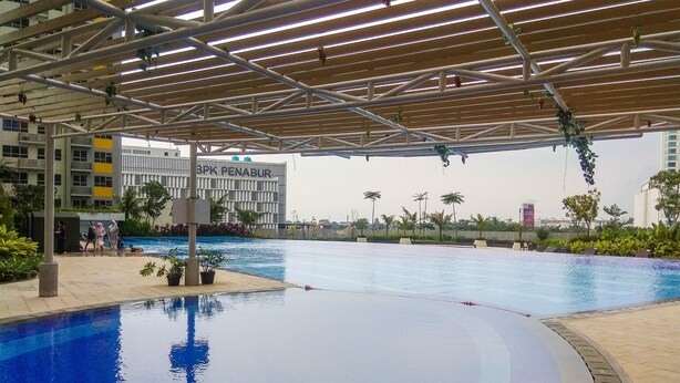Kolam renang outdoor