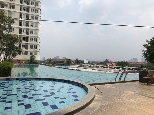 Combine 2Br At Cinere Bellevue Suites Apartment