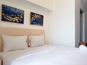 Studio, 2 Bedrooms | Free WiFi - Minimalist And Comfortable Studio Apartment Tokyo Riverside Pik 2 (Teluknaga)