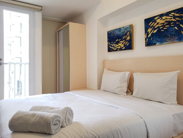Studio, 2 Bedrooms | Free WiFi - Minimalist And Comfortable Studio Apartment Tokyo Riverside Pik 2 (Teluknaga)