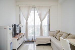 Living area - Cozy Living 1Br At M-Town Signature Apartment (Gading Serpong)