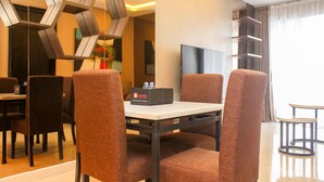 อพาร์ทเมนท์, 2 ห้องนอน | บริการอาหารในห้องพัก