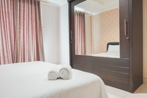 1 bedroom, free WiFi - Comfort Living 1Br At The Boulevard Apartment (Jakarta)