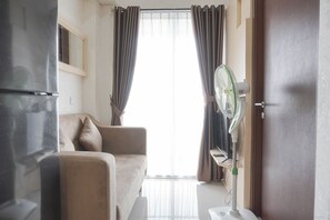 Living area - Comfort And Warm 2Br At Parkland Avenue Apartment (South Tangerang)