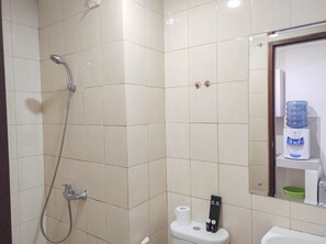 สตูดิโอ | ห้องน้ำ | ของใช้ในห้องน้ำฟรี, ผ้าเช็ดตัว