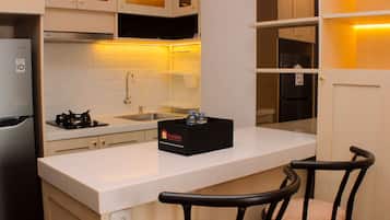 Apartemen, 2 kamar tidur | Makan di kamar
