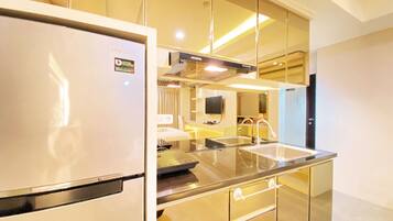 Estúdio | Cozinha privada | Geladeira, cooktop, chaleira elétrica