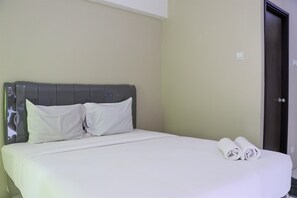 Studio | Free WiFi - Simply Look Studio Room At Mont Blanc Bekasi Apartment (Bekasi)