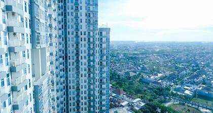 Spacey And Homey 2Br At Supermall Mansion Apartment