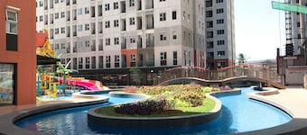 Transpark Juanda 驚豔且舒適的工作室公寓