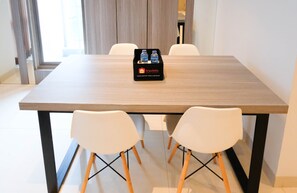 Apartment | In-room dining - Spacious And Elegant 3Br Apartment At La Riz Supermall Mansion (Surabaya)