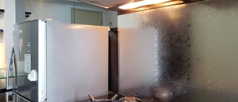 Apartment, 2 Schlafzimmer | Eigene Küche | Kühlschrank, Herdplatte, Kochgeschirr/Geschirr/Besteck