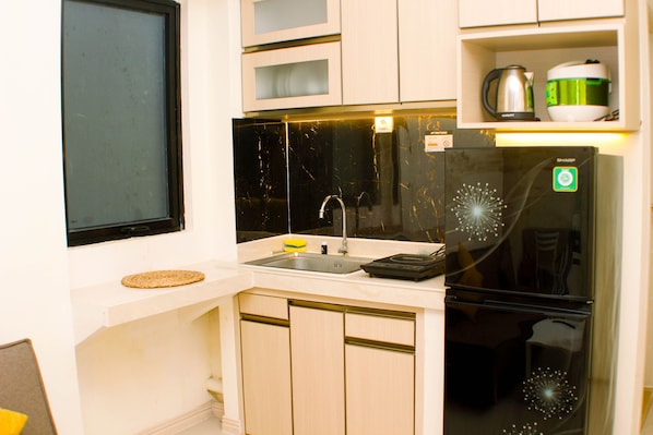 Apartment, 2 Bedrooms | Private kitchen
