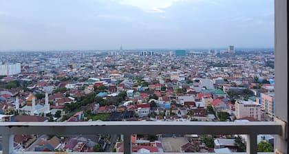 Comfortable 2Br Apartment At Vida View Makassar