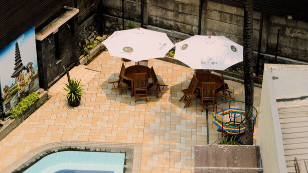 Kolam renang outdoor