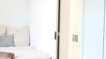 Chambre Double Premium, balcon, vue ville | Décoration personnalisée, ameublement personnalisé, bureau