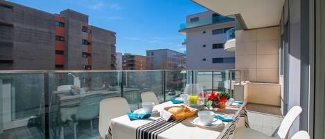 Departamento familiar, 1 habitación, balcón (Prestige du Lac 27 with Balcony and) | Balcón