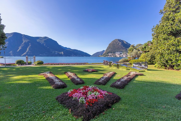 Khuôn viên nơi lưu trú