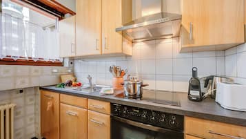 Standard-Apartment, 1 Schlafzimmer (Top Of The Spots) | Eigene Küche | Kühlschrank, Ofen, Herdplatte, Geschirrspüler