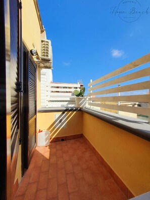Apartment, 1 Bedroom, Smoking, Balcony | Balcony